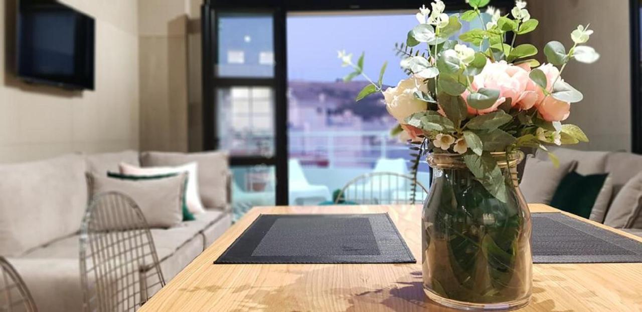 Limani Luxury Apartments Beachfront Саранда Экстерьер фото