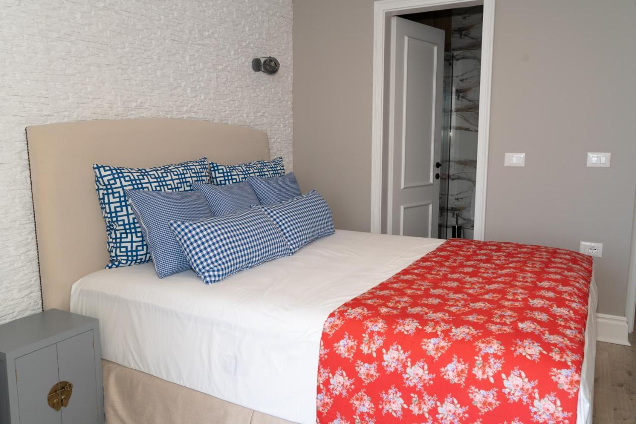 Limani Luxury Apartments Beachfront Саранда Экстерьер фото