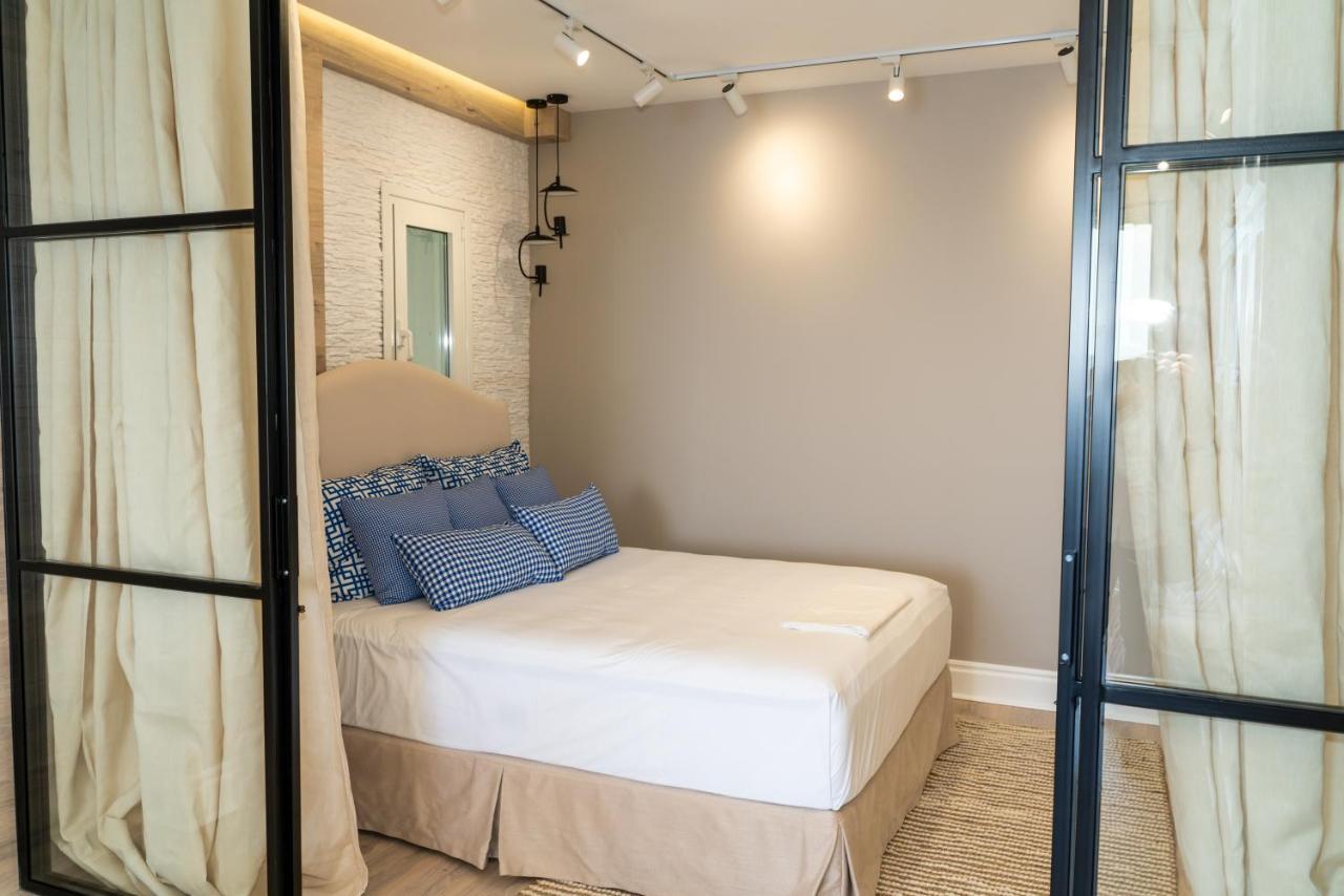 Limani Luxury Apartments Beachfront Саранда Экстерьер фото
