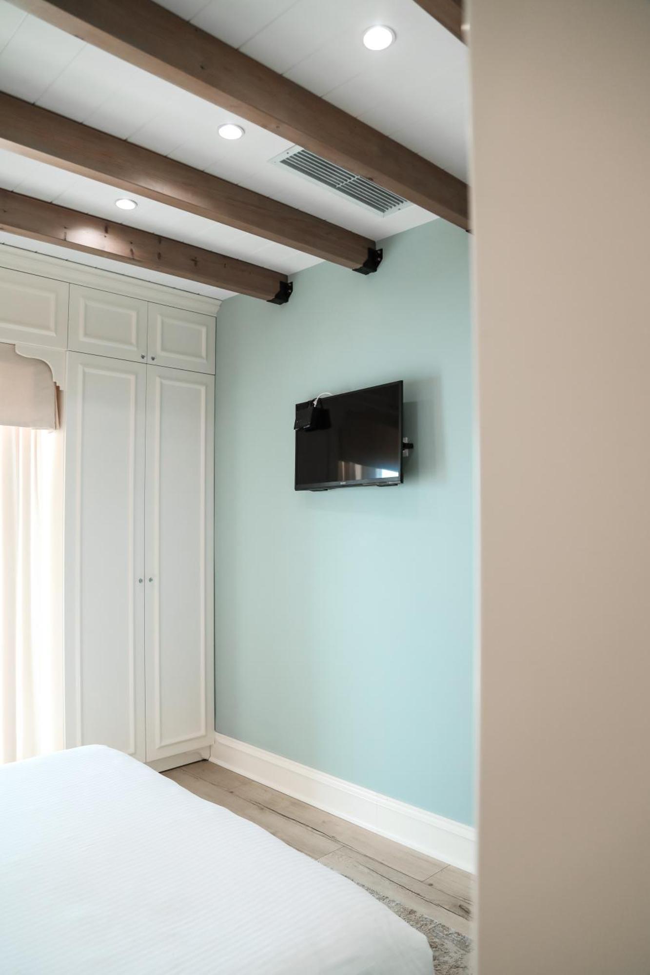 Limani Luxury Apartments Beachfront Саранда Экстерьер фото